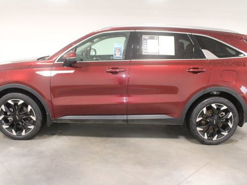 Used 2024 Kia Sorento SX image 6