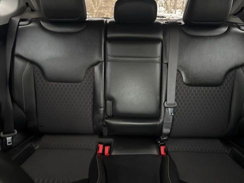 Used 2018 Jeep Compass Latitude w/ Cold Weather Group image 17