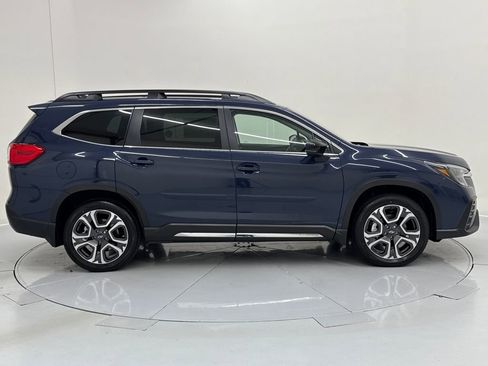 New 2025 Subaru Ascent Limited image 6