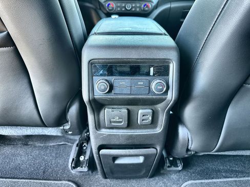 Used 2019 GMC Acadia SLT image 21