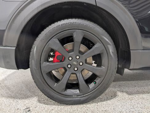 Used 2021 Ford Explorer ST w/ ST Street Pack image 11