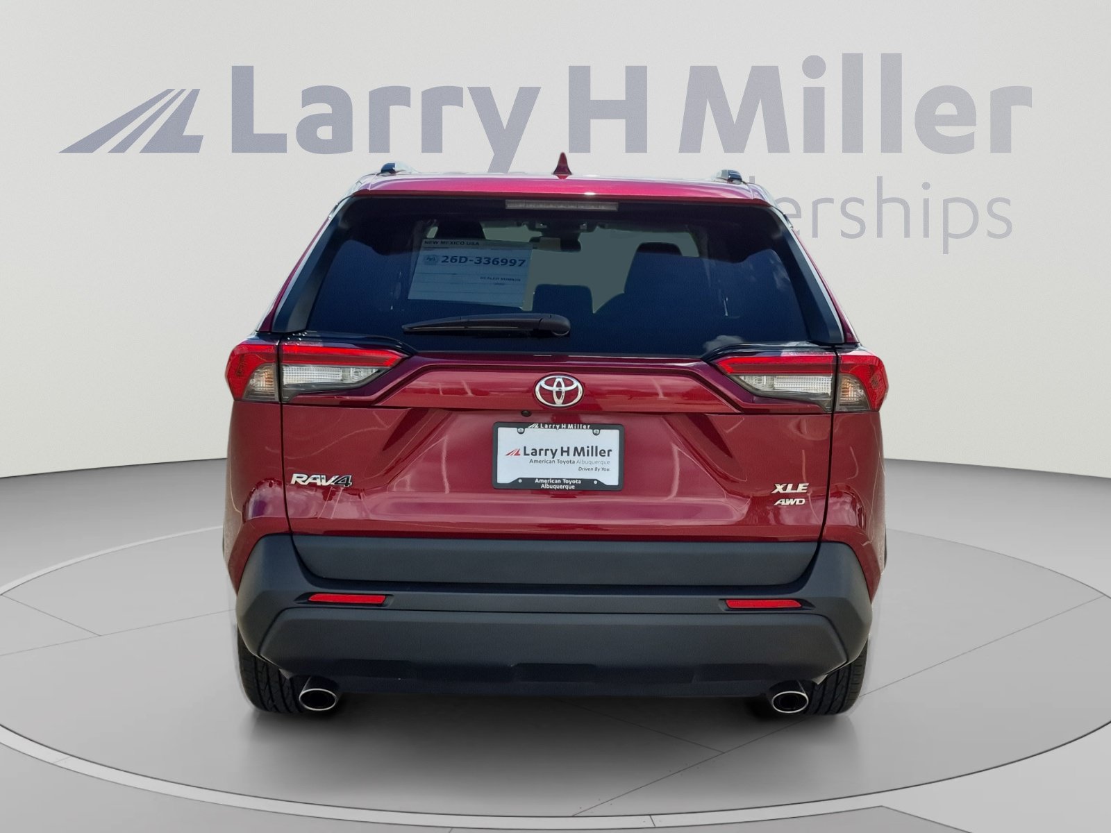 Used 2025 Toyota RAV4 XLE AWD/4WD image 4