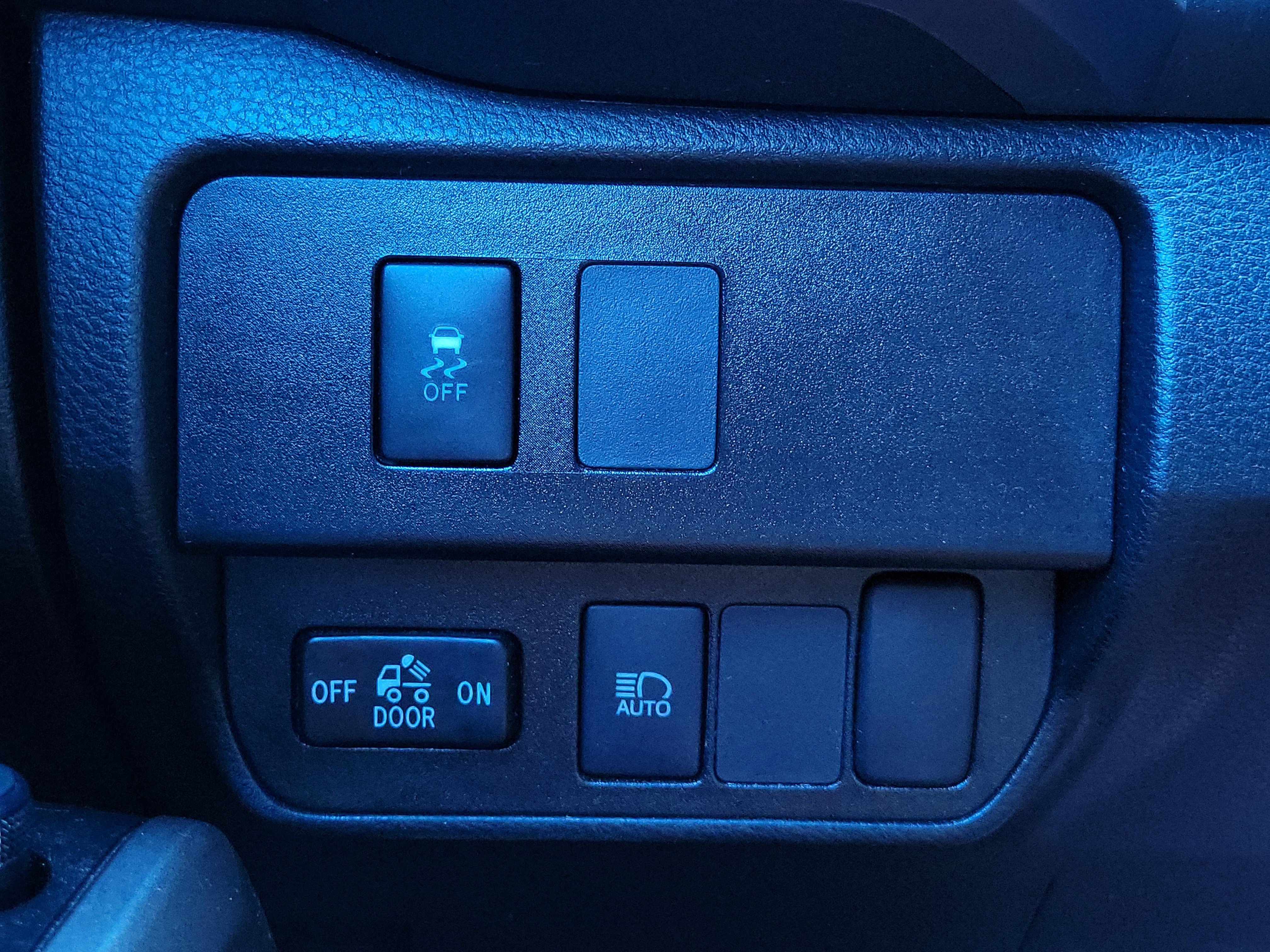 Used 2022 Toyota Tacoma SR5 w/ Technology Package RWD image 26