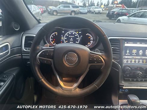 Used 2018 Jeep Grand Cherokee Limited image 17