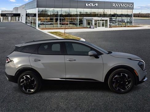 Certified 2023 Kia Sportage SX image 2