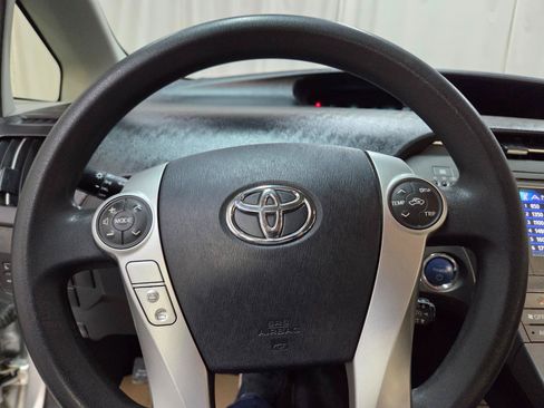 Used 2013 Toyota Prius Two FWD image 31