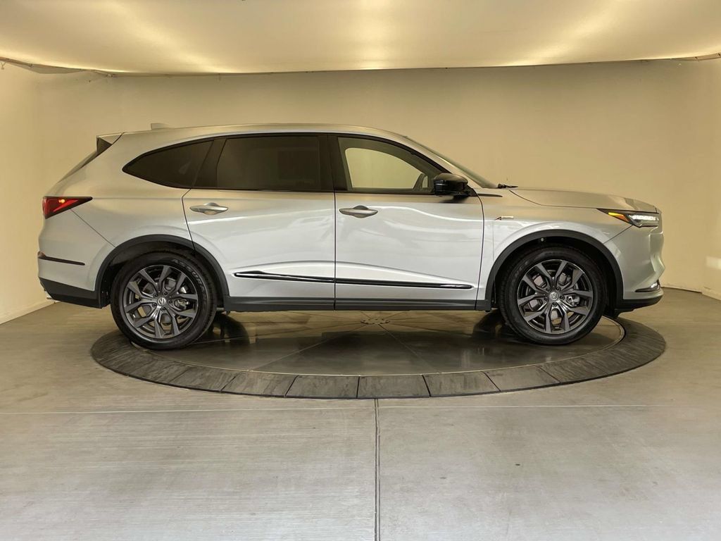 Used 2024 Acura MDX A-Spec AWD/4WD image 8