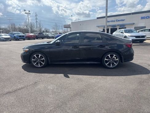 Used 2025 Honda Civic Sport image 18