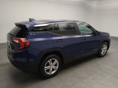 Used 2022 GMC Terrain SLE AWD/4WD image 10