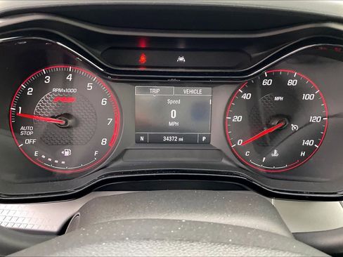 Used 2025 Chevrolet Trax RS w/ Driver Confidence Package FWD image 25