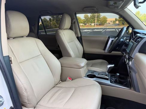 Used 2011 Toyota 4Runner SR5 AWD/4WD image 34