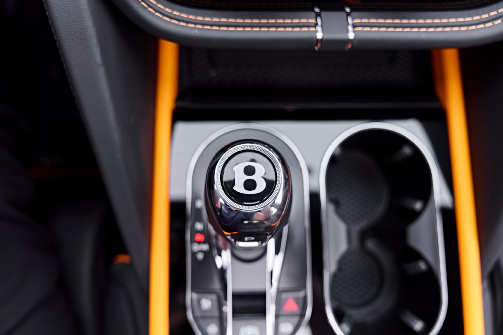 Used 2025 Bentley Bentayga AWD/4WD image 74