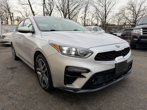 Used 2019 Kia Forte S image 3
