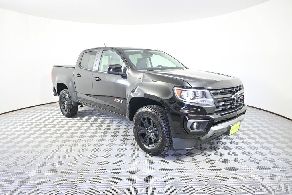 Used 2022 Chevrolet Colorado Z71 w/ Z71 Midnight Edition AWD/4WD image 10