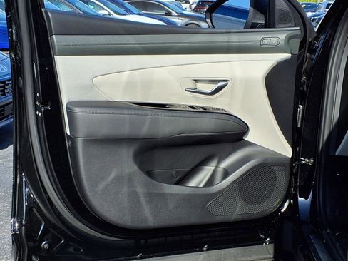 New 2025 Hyundai Tucson Limited image 10