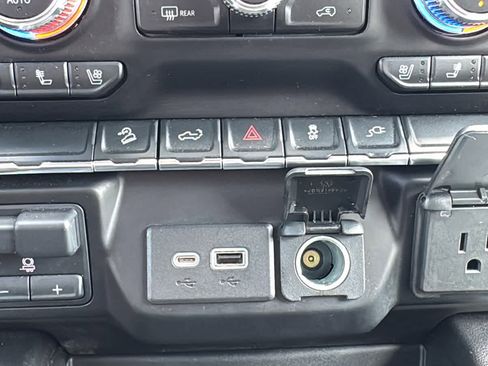 Certified 2021 GMC Sierra 1500 AT4 AWD/4WD image 19
