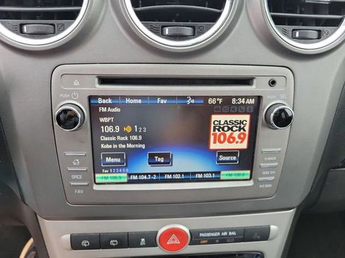 Used 2014 Chevrolet Captiva Sport LT w/ Convenience Package image 19