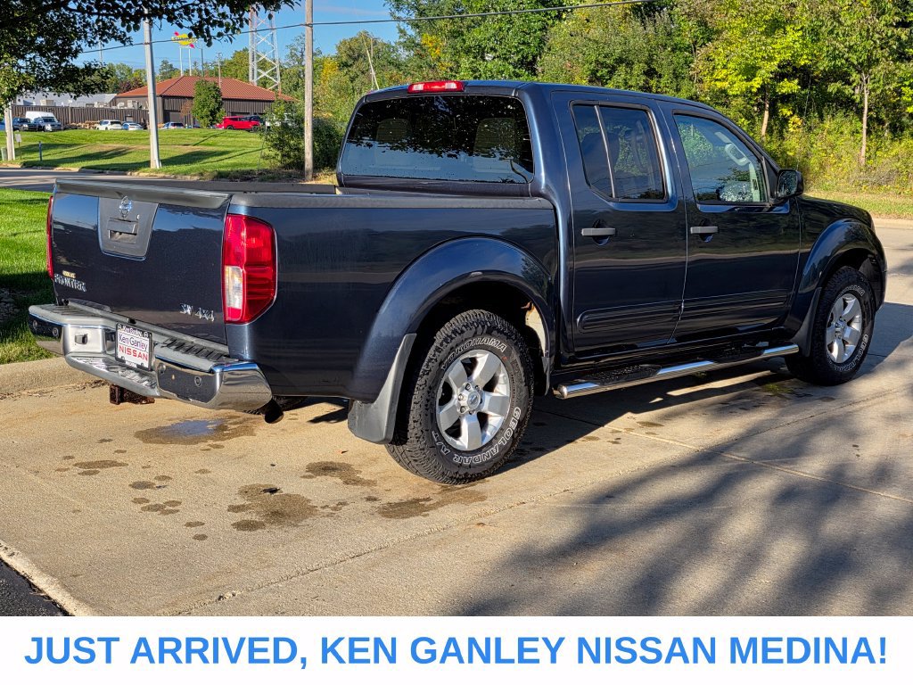 Used 2013 Nissan Frontier SV w/ SV Value Truck Pkg AWD/4WD image 3