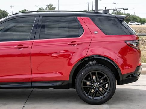 New 2026 Land Rover Discovery Sport Landmark AWD/4WD image 15
