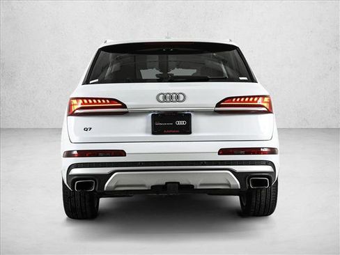 Certified 2025 Audi Q7 3.0T Premium Plus image 7