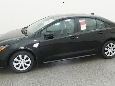 New 2026 Toyota Corolla LE FWD image 5