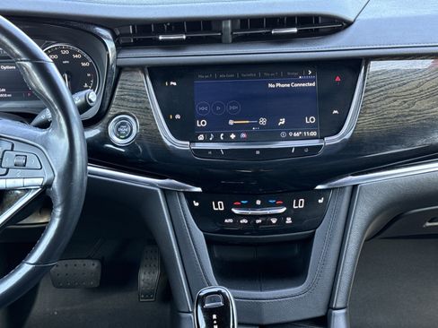 Used 2020 Cadillac XT6 Premium Luxury image 29