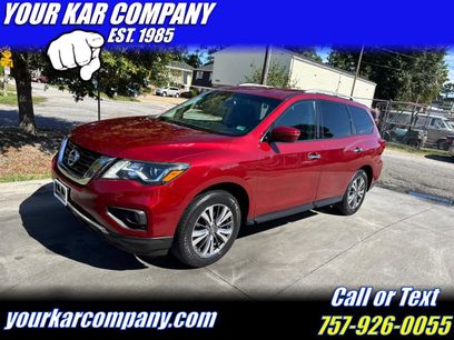 Used 2018 Nissan Pathfinder SV