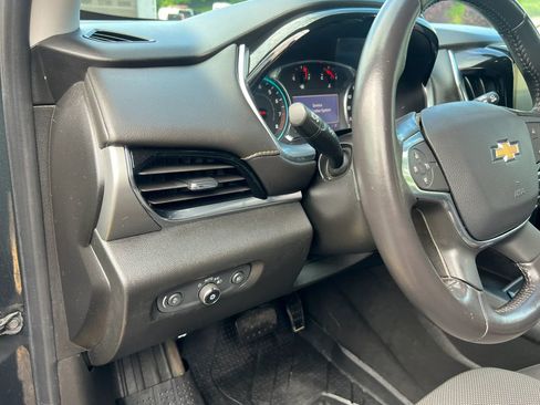 Used 2020 Chevrolet Traverse LT w/ LPO, Floor Liner Package AWD/4WD image 15