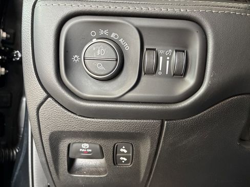 Used 2020 RAM 1500 Limited image 13