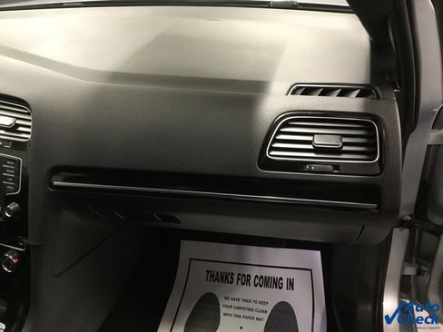 Used 2017 Volkswagen GTI SE image 37