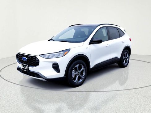 New 2026 Ford Escape ST-Line w/ Tech Pack #1 image 2