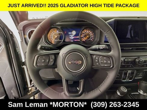 New 2025 Jeep Gladiator Sport image 11