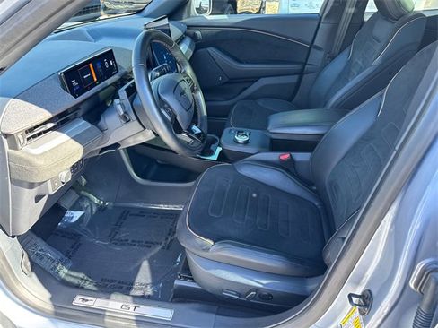 Certified 2022 Ford Mustang Mach-E GT image 9