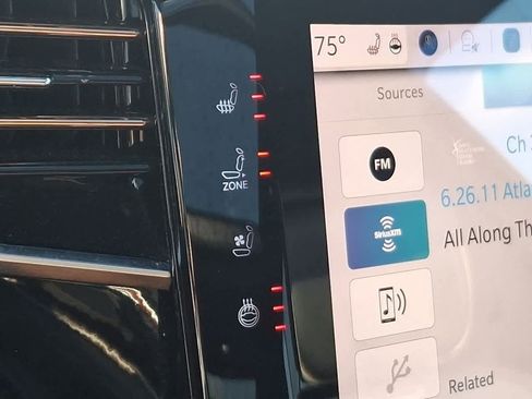 Used 2024 Jeep Grand Wagoneer L Series III image 24