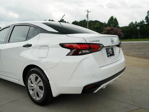 Used 2025 Nissan Versa S w/ Electronics Package FWD image 20