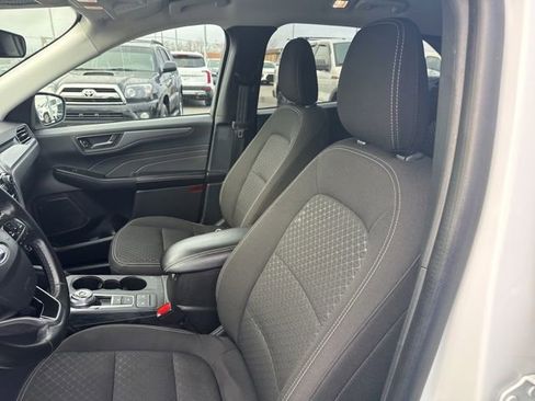 Used 2024 Ford Escape Active image 12