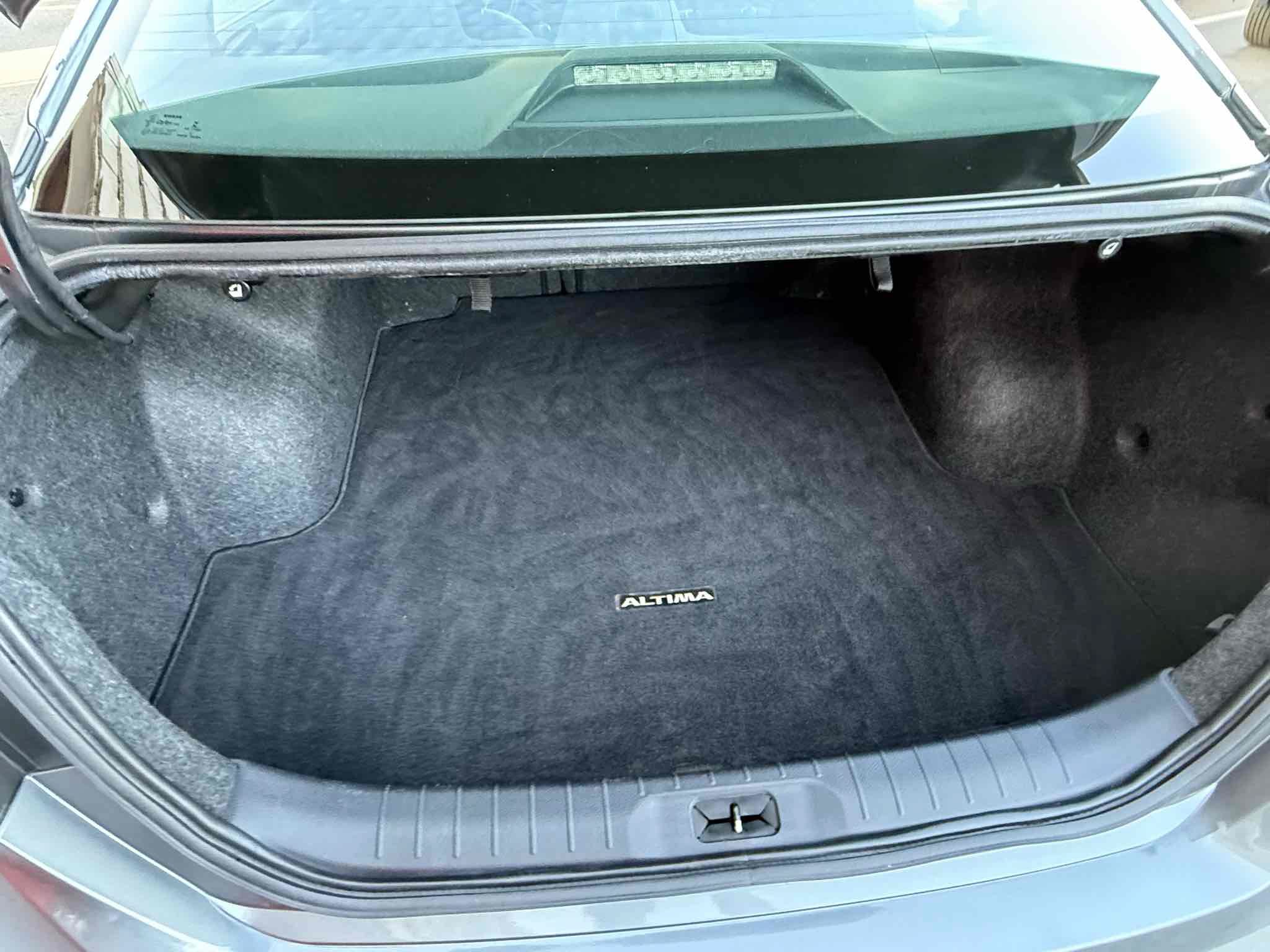 Used 2022 Nissan Altima 2.5 S FWD image 18