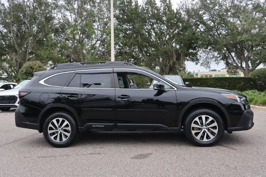 Certified 2022 Subaru Outback Premium AWD/4WD image 10