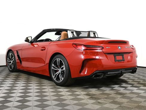Used 2025 BMW Z4 M40i w/ Premium Package image 13