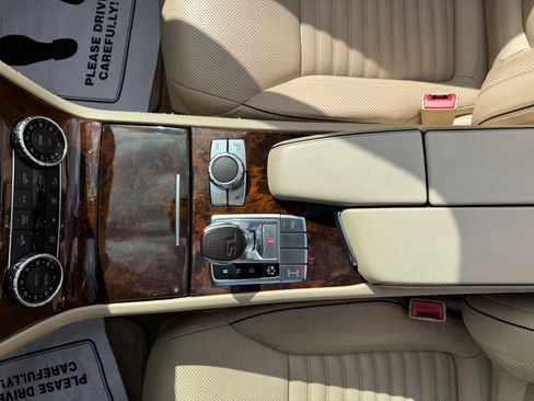 Used 2014 Mercedes-Benz SL 550 image 16