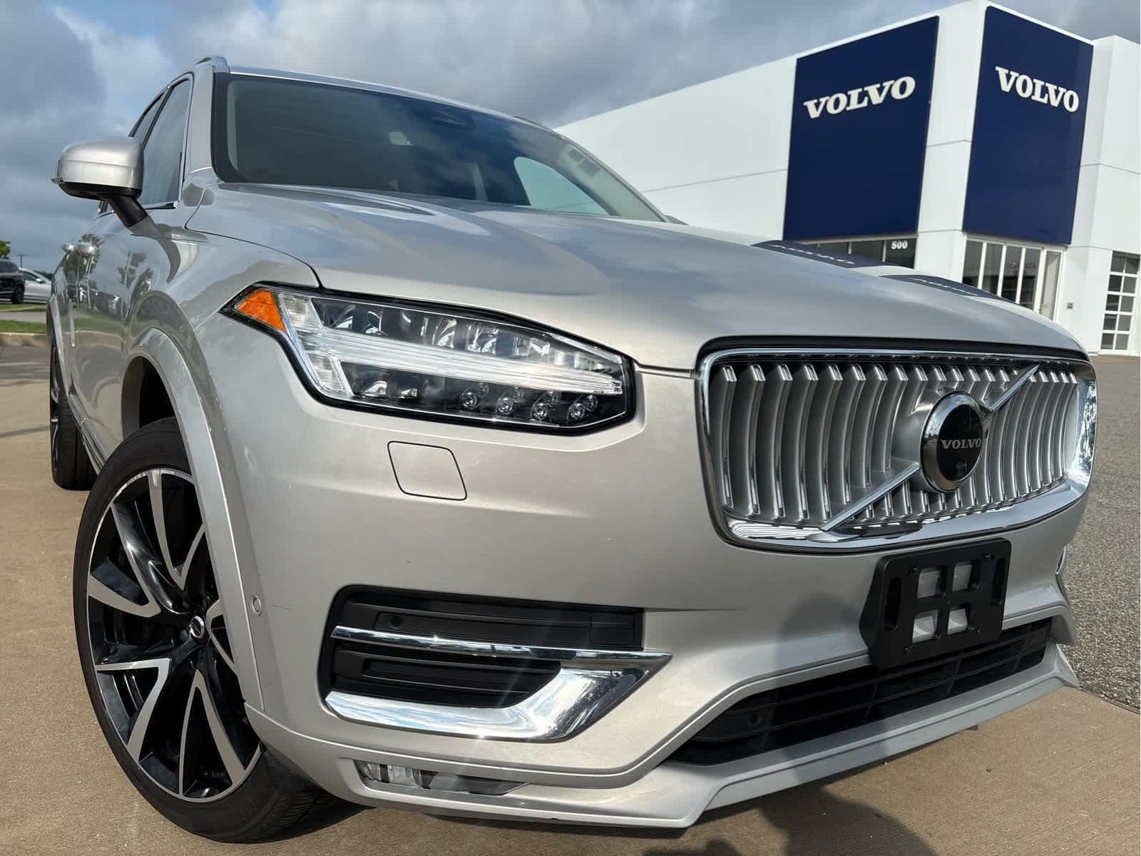 Used 2023 Volvo XC90 B6 Plus w/ Protection Package AWD/4WD image 2