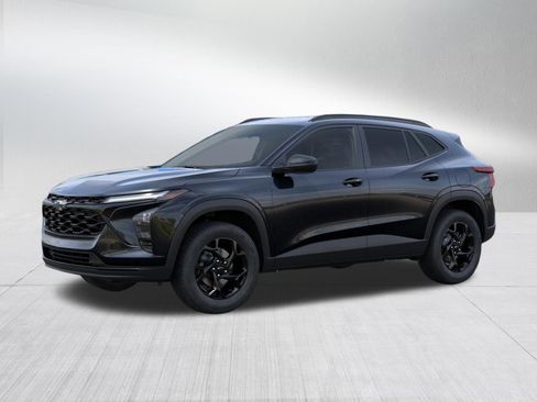 New 2026 Chevrolet Trax LT FWD image 2