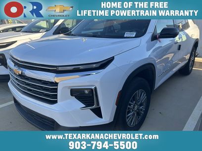 Used 2025 Chevrolet Traverse LT w/ Driver Confidence Package