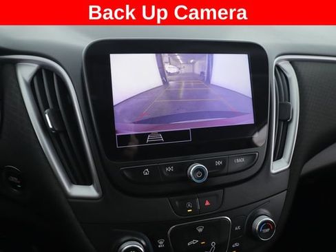 Used 2022 Chevrolet Malibu RS FWD image 4