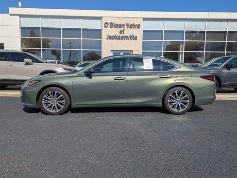 Used 2019 Lexus ES 350 w/ Premium Package image 3