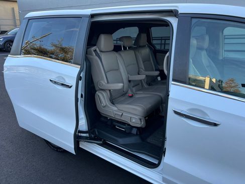 Used 2022 Honda Odyssey Touring image 55