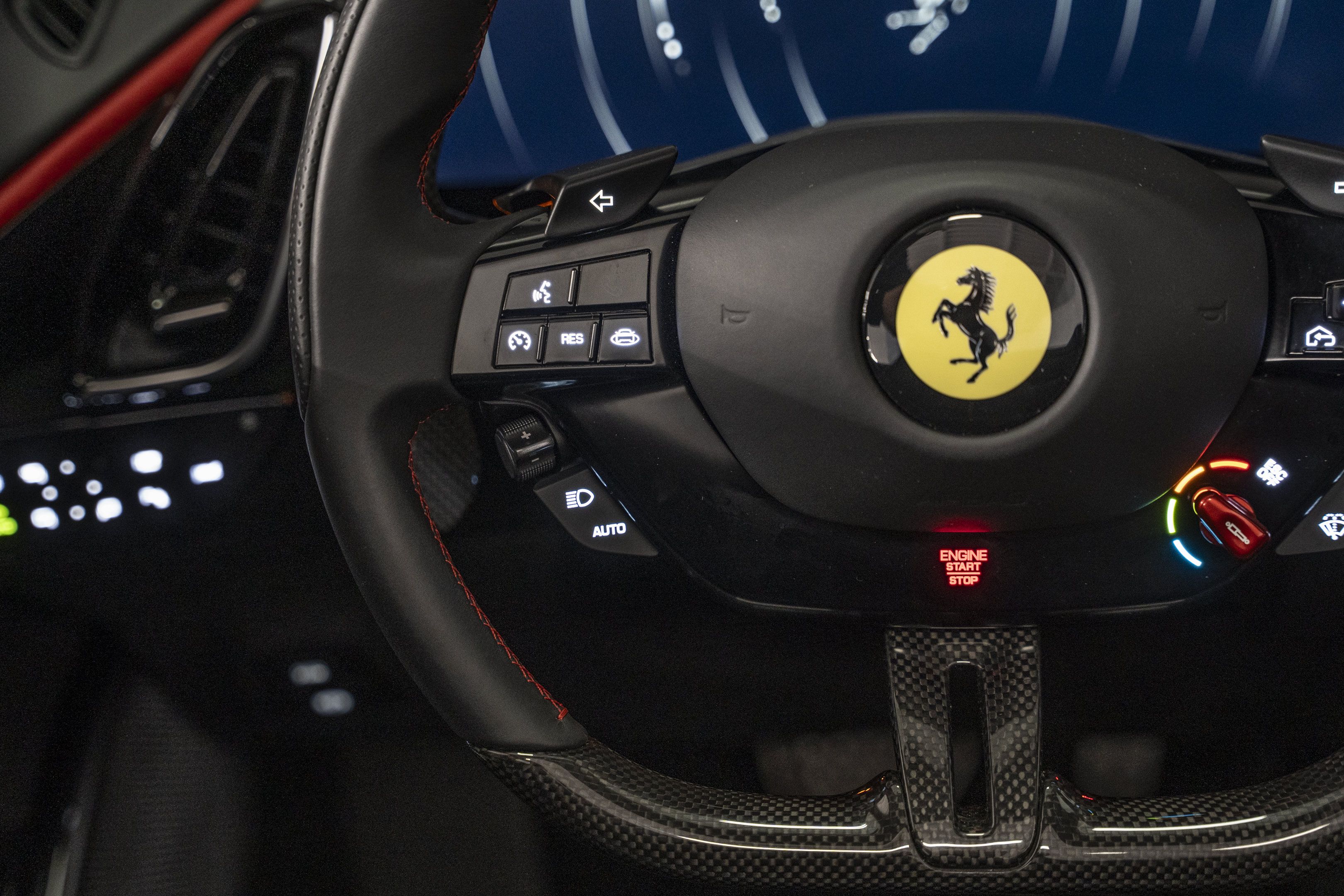 Used 2026 Ferrari Roma Spider RWD image 39