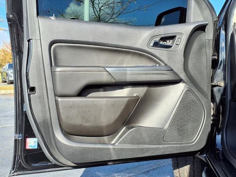 Used 2021 GMC Canyon AT4 image 18