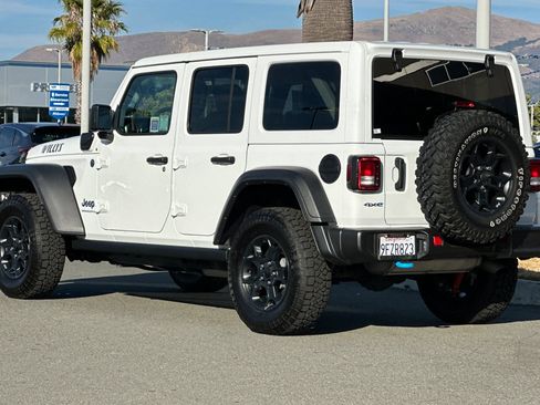 Used 2023 Jeep Wrangler Unlimited w/ Cold Weather Group AWD/4WD image 6