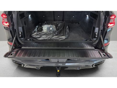 Used 2022 BMW X5 M50i w/ Executive Package image 19